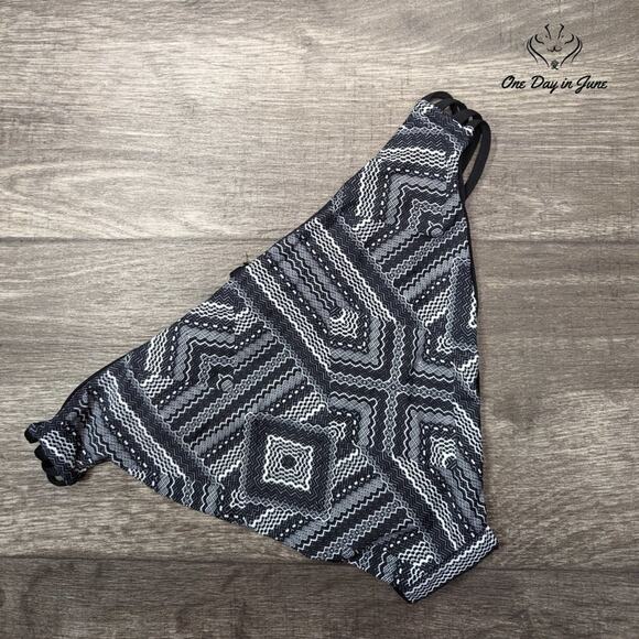 TiniBikini Strappy Side Bikini Bottom Size M - Picture 4 of 4